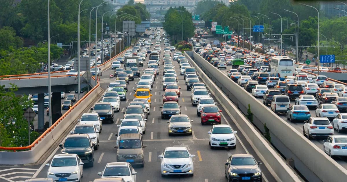 Traffic Congestion: Innovative Solutions for a Smoother Commute blog image